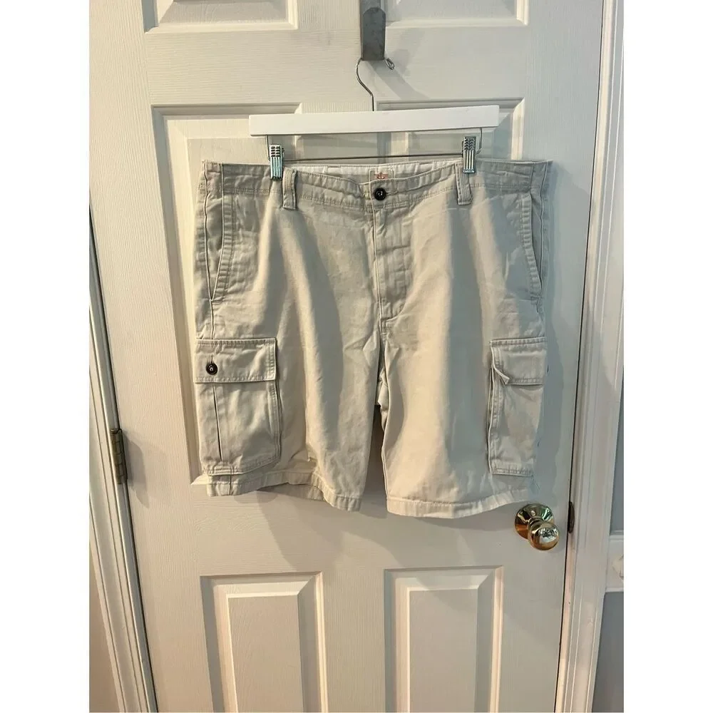 Dockers Putty Classic Fit Cargo Shorts sz 40 EUC